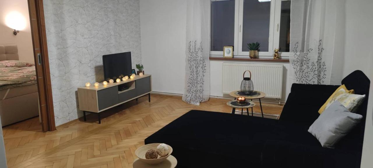 Apartman Visnovka Pardubice Eksteriør billede