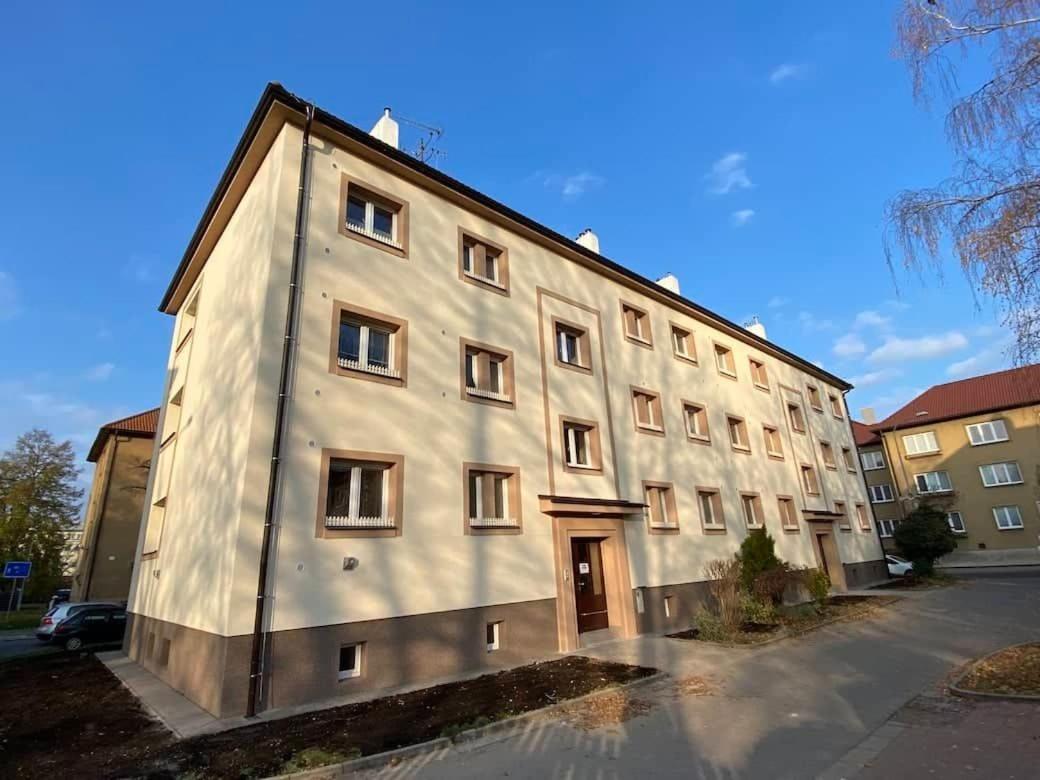 Apartman Visnovka Pardubice Eksteriør billede