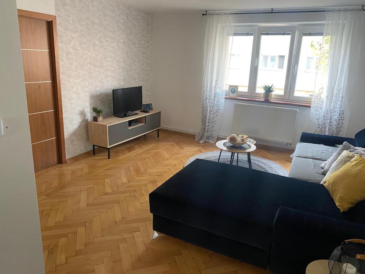Apartman Visnovka Pardubice Eksteriør billede